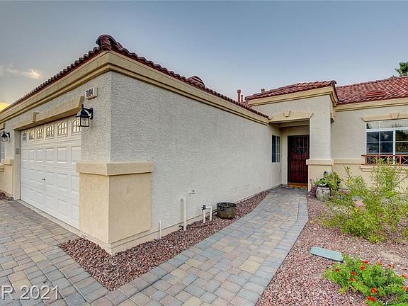 2nd image of 7884 Villa Del Fuego Ave