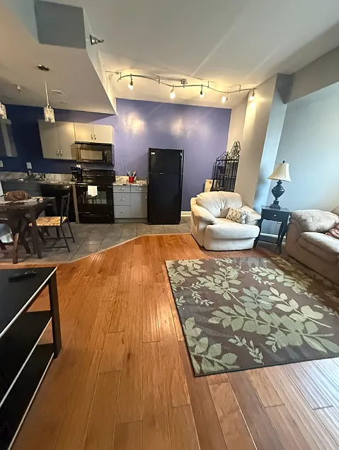 230 E 9th St #9