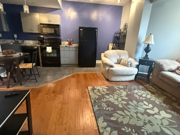 230 E 9th St #9, Indianapolis, IN 46204