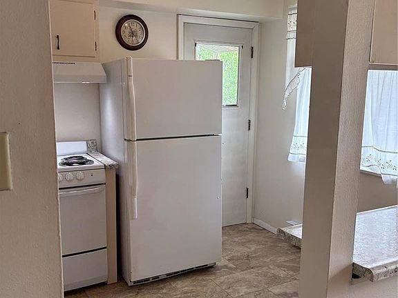 5th image of 7723 Hazelcrest Dr APT H