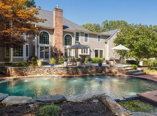 29 Anne Rd, North Andover, MA 01845