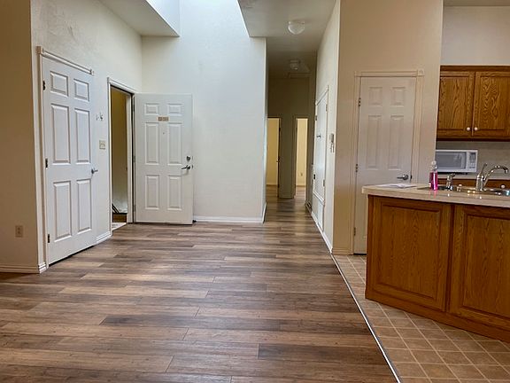 5th image of 318A Main St #318A