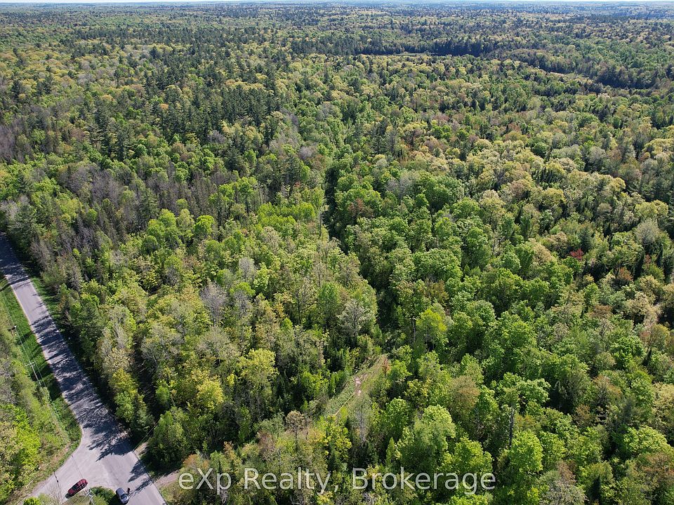 1st image of 417 Centre Rd