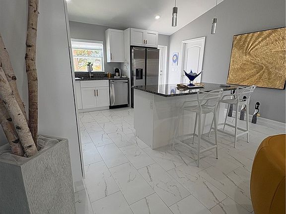 3rd image of 9019 S Castle Cir