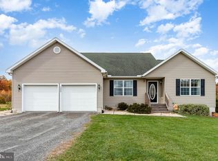 5049 Spruce Rd, Fayetteville, PA 17222