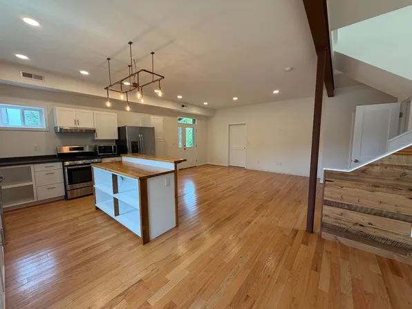 1500 Meridian St, Charlottesville, VA 22902