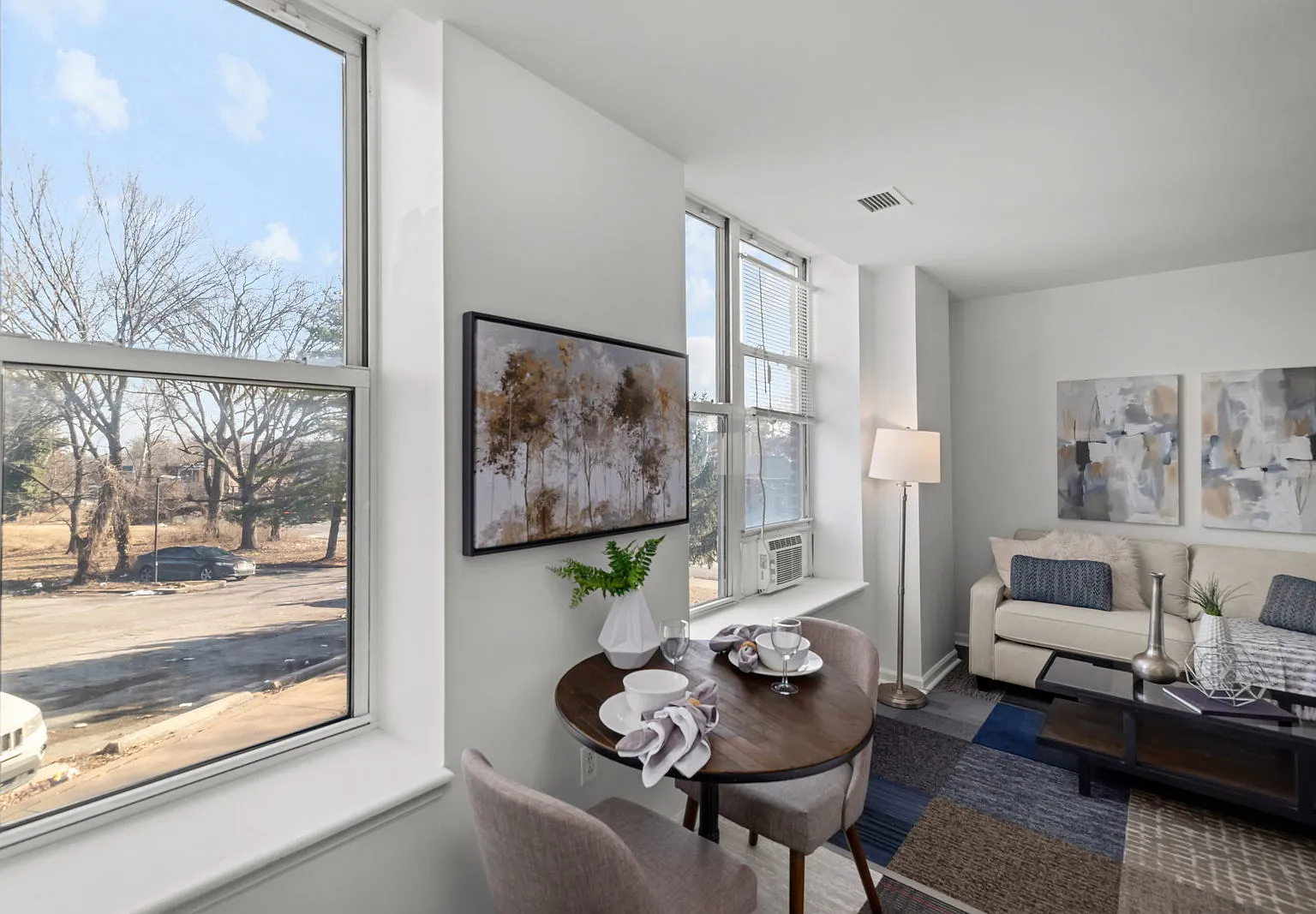 Riverview Apartments — Photo 1