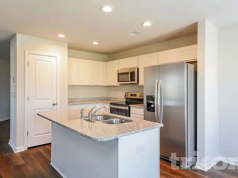 139 McMakin Dr — Photo 6
