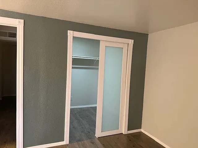 2524 El Paradiso — Photo 11