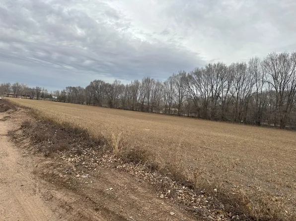 6 Rivendell Ln, Los Lunas, NM 87031