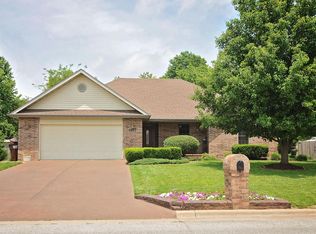 1105 E Primrose Ln, Republic, MO 65738