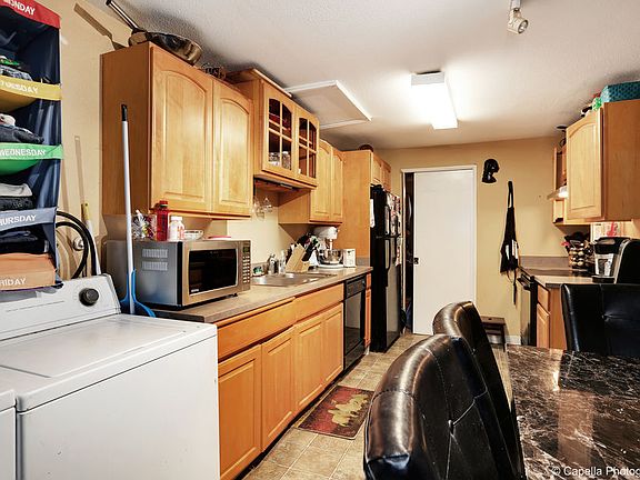 3rd image of 2019 NE Darby St Unit 3