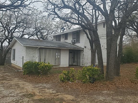 3rd image of 6010 Forest Hill Dr