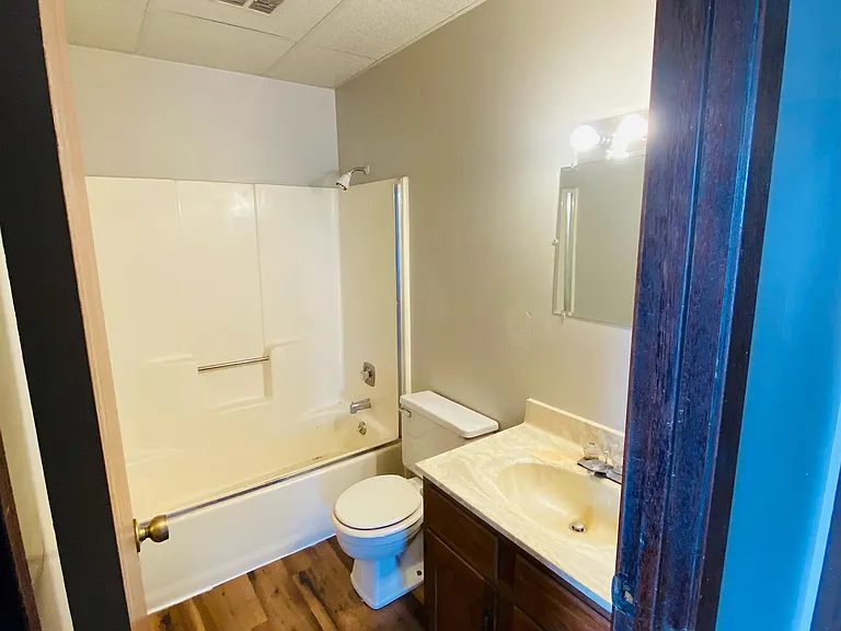 1002 Oregon St #1 — Photo 5