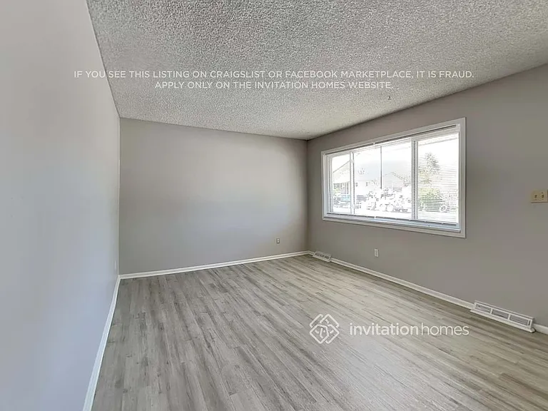 1284 Ember St — Photo 6