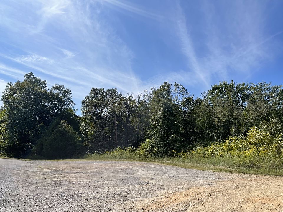 6564 Highway 100 W, Pleasantville, TN 37033 Zillow