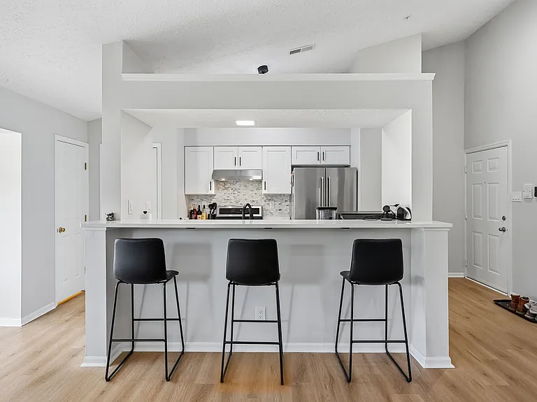 72 Eldon Way — Photo 12
