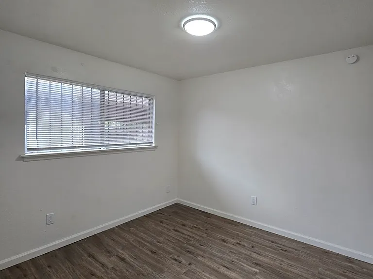 221 E Tuolumne St #221 — Photo 13