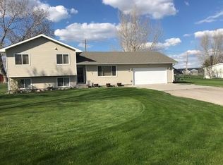 1833 W Maryland Ln, Laurel, MT 59044