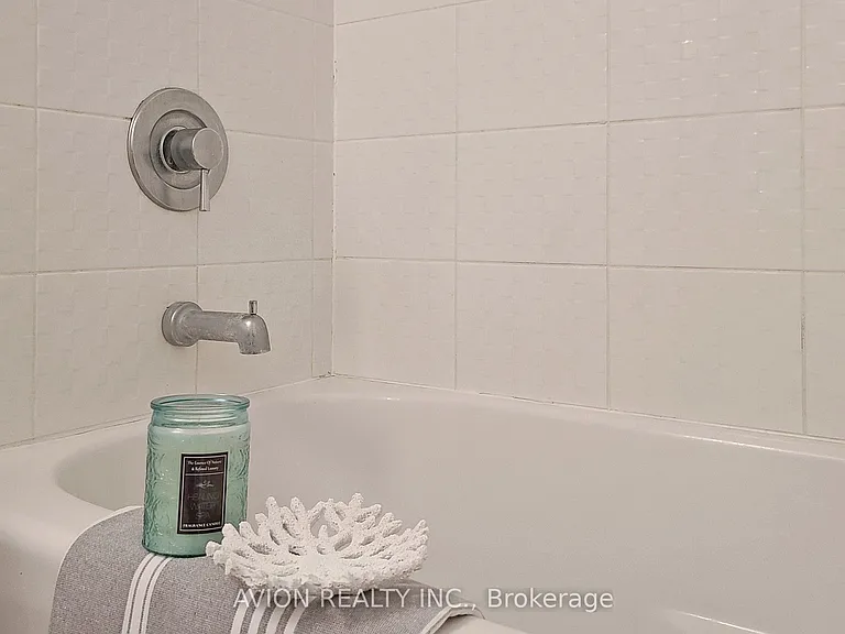 36 Lisgar St #2106E — Photo 23