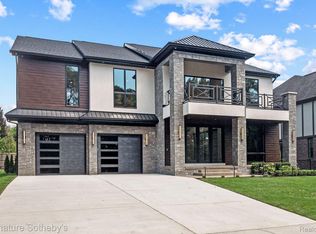 1541 Shipman Blvd, Birmingham, MI 48009