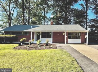 7211 Halifax Pl, Springfield, VA 22150