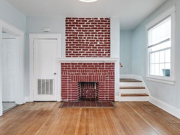 4th image of 2514 5th Ave