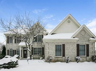 409 Shoemaker Dr, Carmel, IN 46032