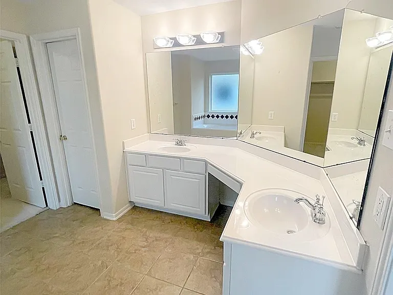 18607 Troon Oak St — Photo 15