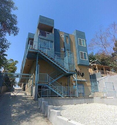 2nd image of 441 N Virgil Ave #1