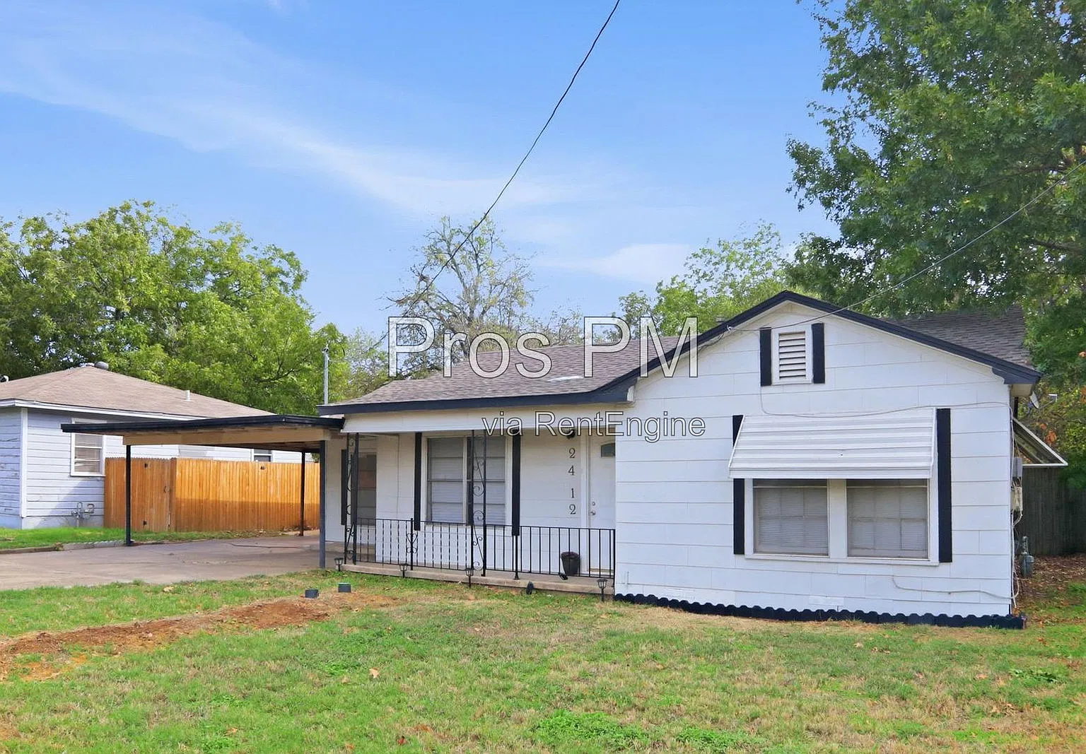 3 bed, 1.0 bath, 1028 sqft, $1,795 — Photo 2