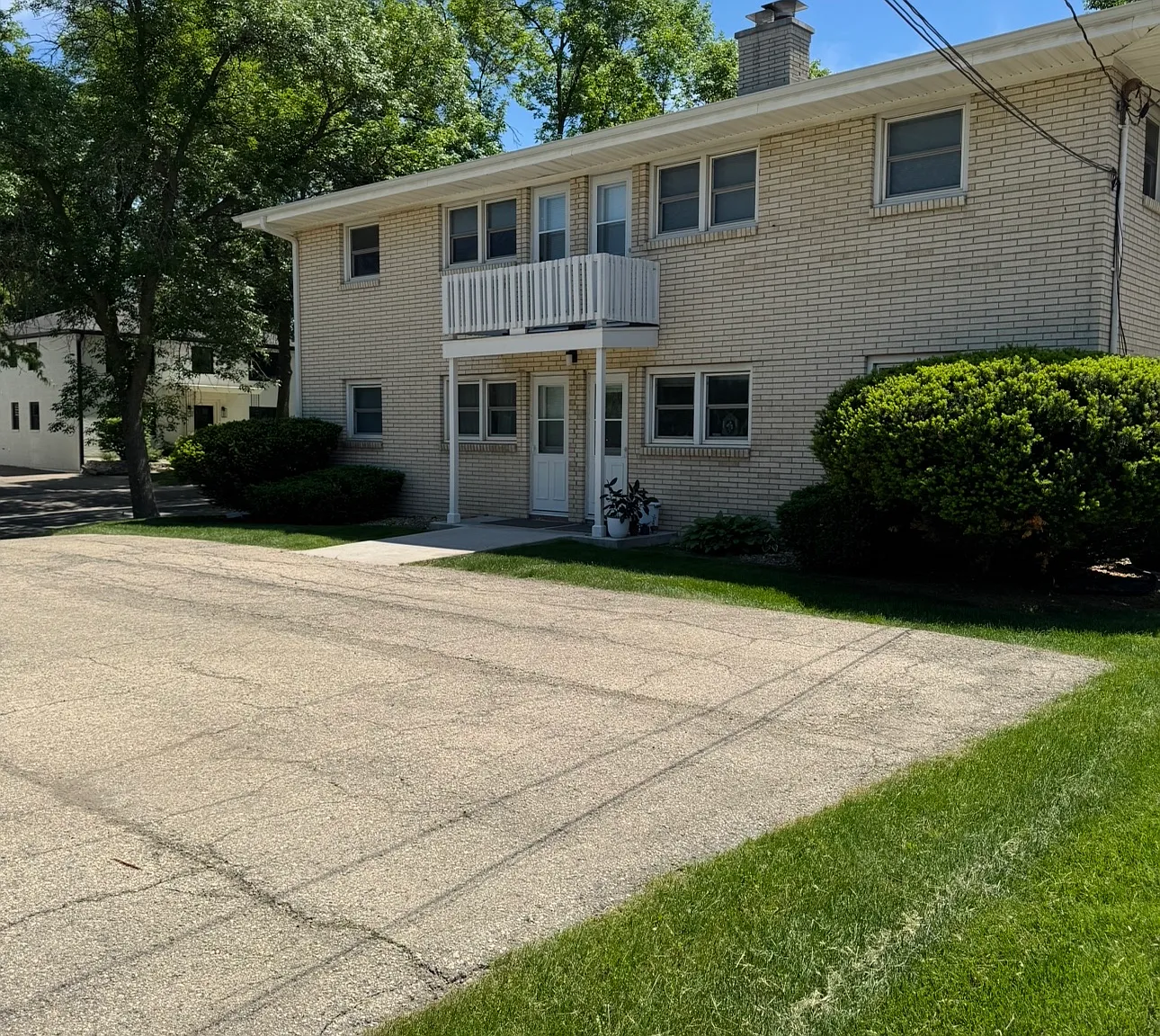 Rushmore Ln, Madison — Photo 2