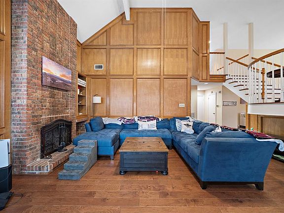 5th image of 3418 Mimosa Way