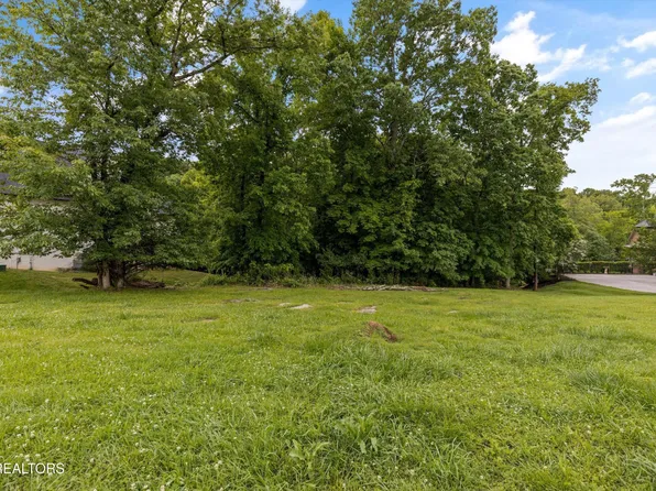 9524 Fortress Ln, Knoxville, TN 37922
