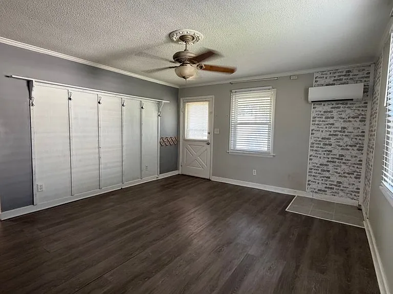 144 Lacy Cir — Photo 6