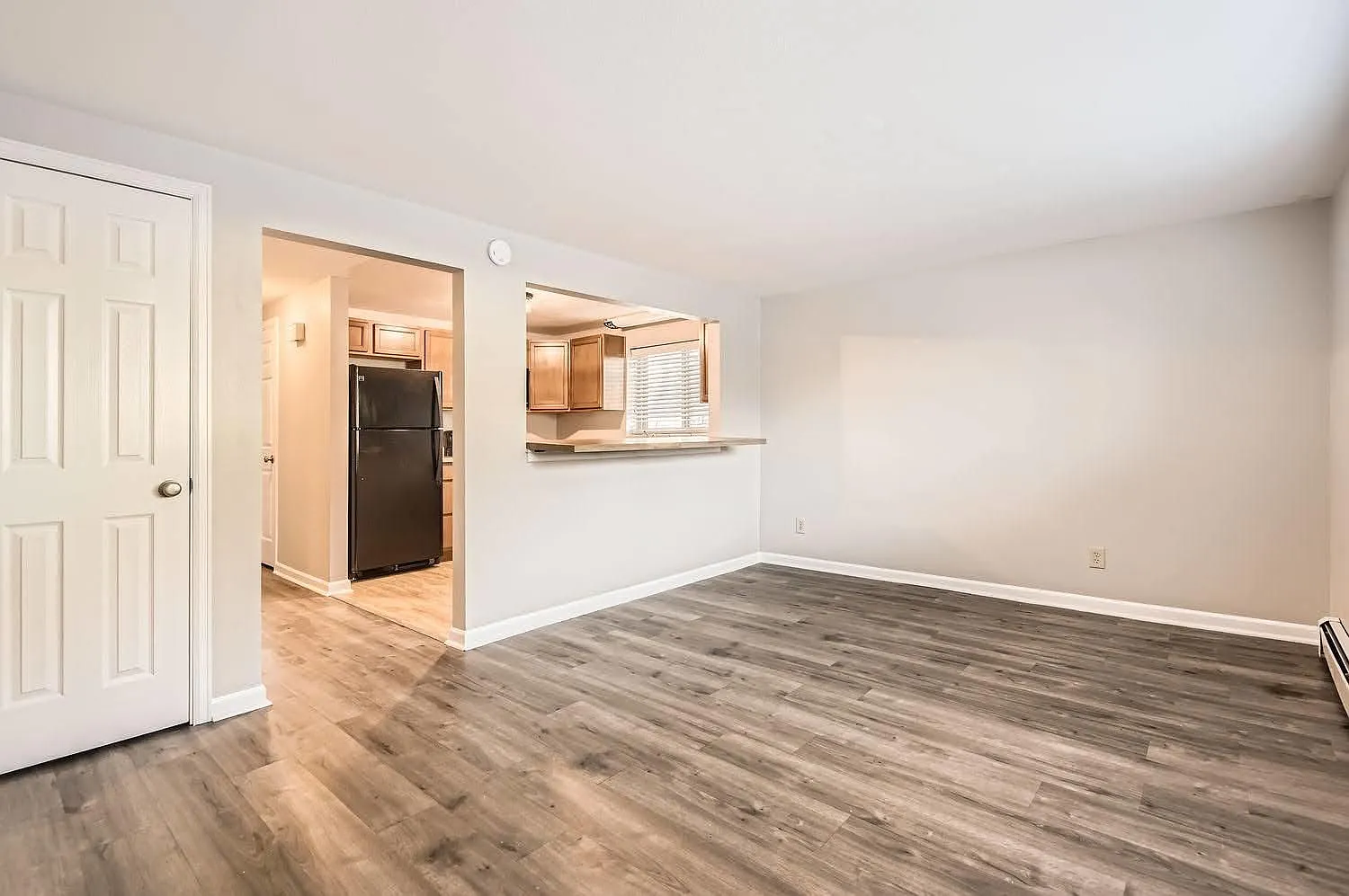 2 bed, 1.0 bath, 725 sqft, $1,750 — Photo 1