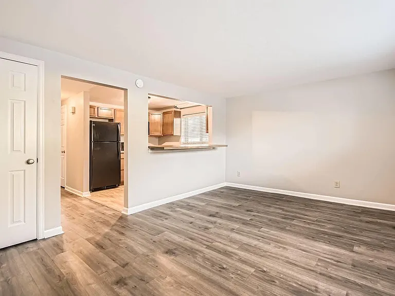 4725 S Acoma St — Photo 1