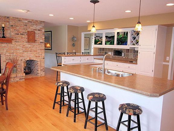 4th image of 1511 N Paganica Ct