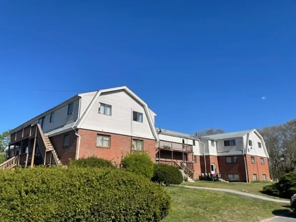 167 South St APT 9, Plymouth, MA 02360