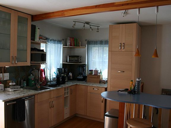 4th image of 1540 S Josephine St