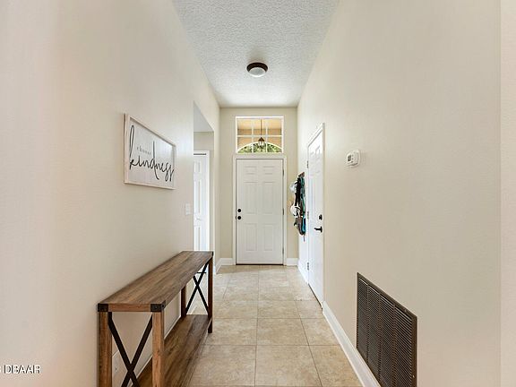 2nd image of 6510 Shahab Ln