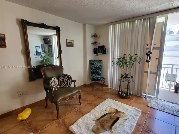 345 Ocean Dr APT 507, Miami Beach, FL 33139