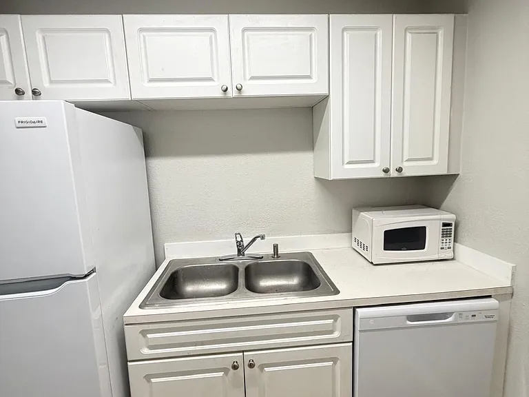 13697 Orange Sunset Dr #101 — Photo 20