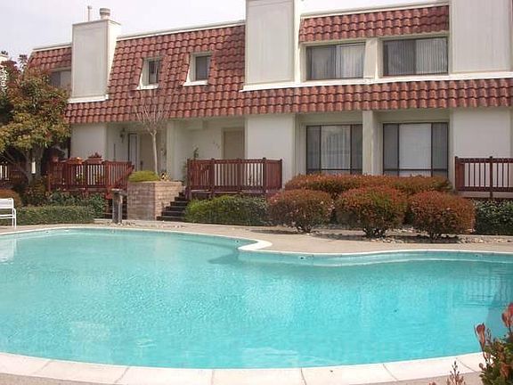 2nd image of 823 Monty Cir