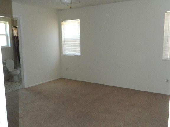 5th image of 2804 Thoroughbred Dr
