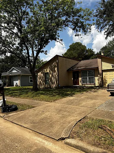 2123 Crosscoach Ln Photo 1