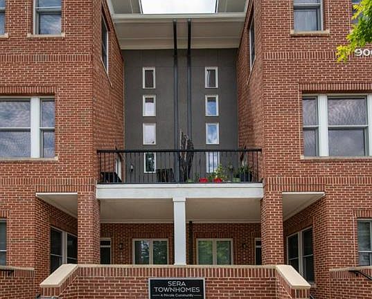 2nd image of 745 Fountainhead Ln NE Unit 121