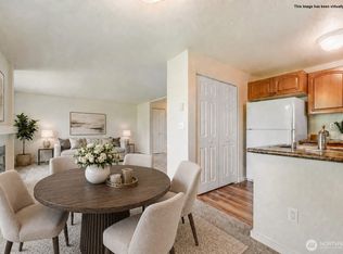 Sterling Heights, Bellevue, WA 98006