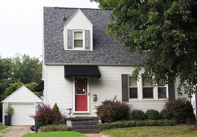 1st image of 1013 Lakeview Dr