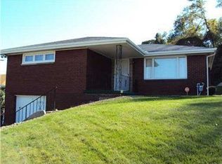30 Westmoreland Dr, Monessen, PA 15062